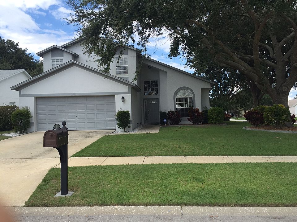 1st image of 13411 Silvercreek Dr