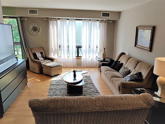 4th image of 3700 Capri Ct APT 303