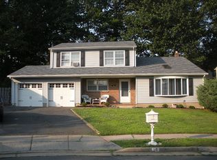 36 Brookside Rd, Edison, NJ 08817
