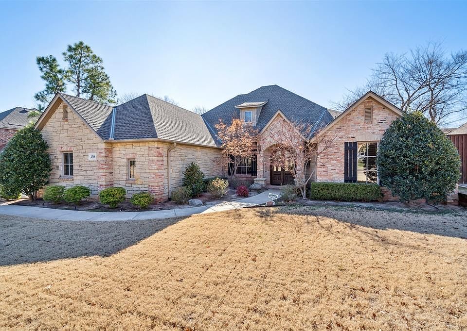 1st image of 2708 Portofino Pl