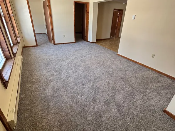 72 Oak St, Plattsburgh, NY 12901