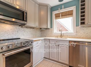 2841 E Lee Ave, Alexandria, VA 22306