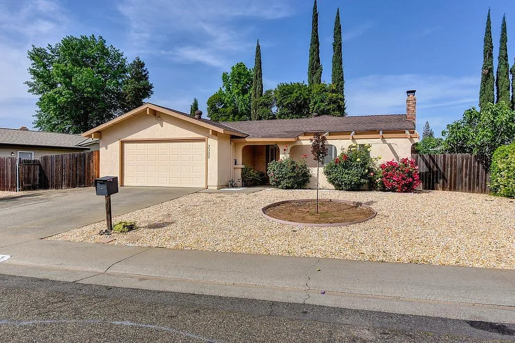 3355 Hartselle Way photo 1