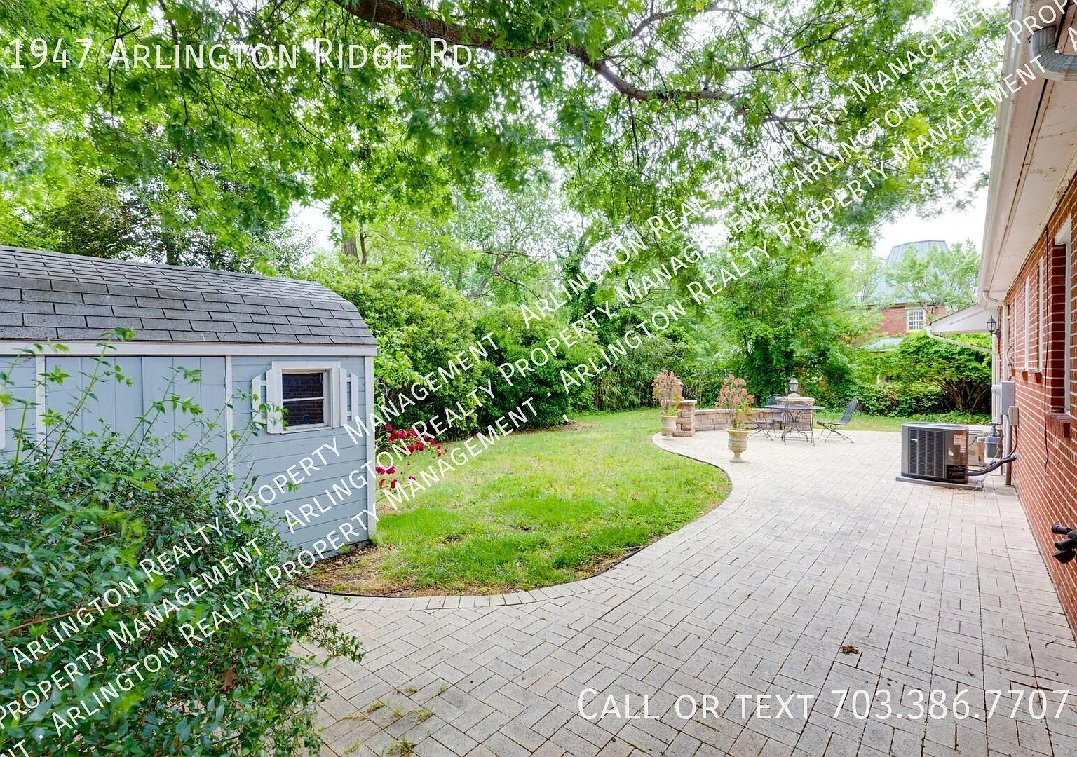 All brick rambler located in the Top of Arlington Ridge "Millionaire Row". 3bedrooms, 1.5 bathroo... — Photo 4
