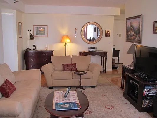 Sold by CityView Real Estate Inc. | media 5