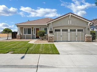 1530 Liberty Ct, Hollister, CA 95023