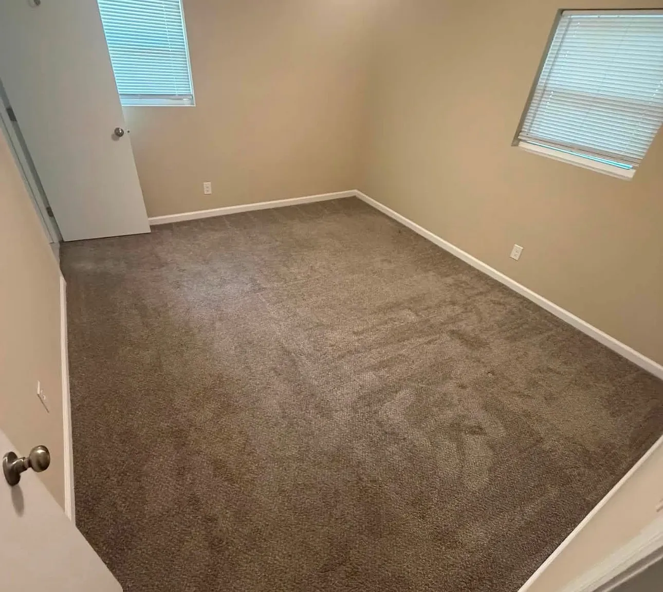 4 bed, 1338 sqft, $2,900 — Photo 4