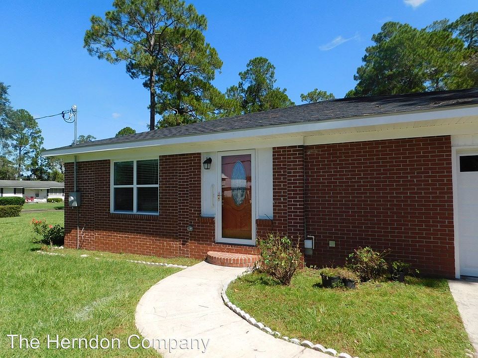 1st image of 801 Bunche Dr