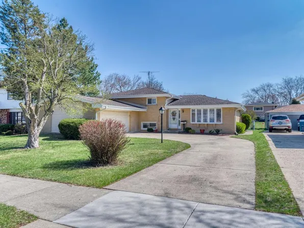 1735 W Woodland Ave, Addison, IL 60101