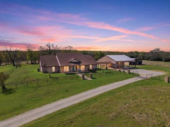 3713 County Road 386, Marquez, TX 77865