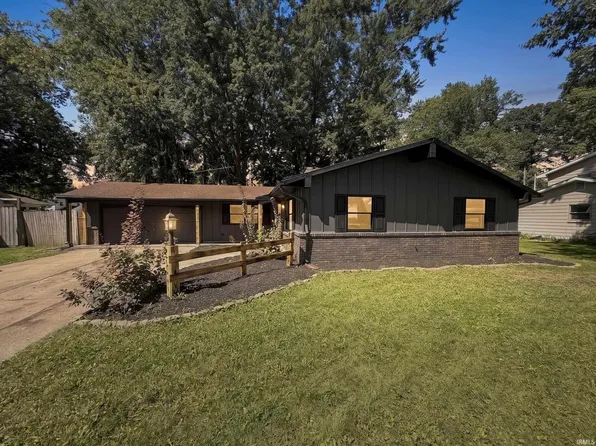 1913 Kendawa Dr, Fort Wayne, IN 46815