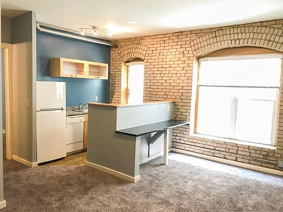 2nd image of 606 E 15th St APT 26