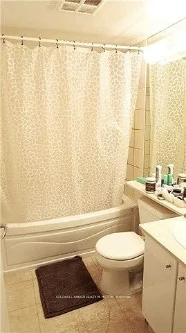 300 Bloor St E #1013 — Photo 12