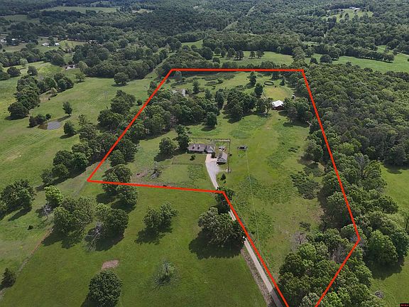4th image of 1321 Webber Rd