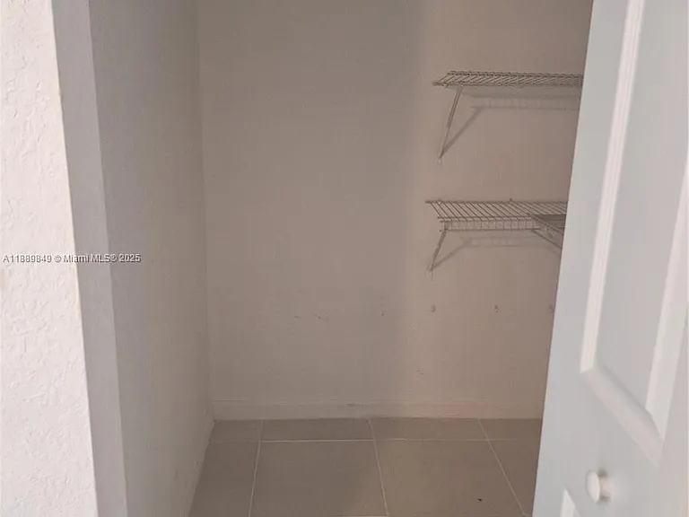 6621 Winfield Blvd #1 — Photo 27