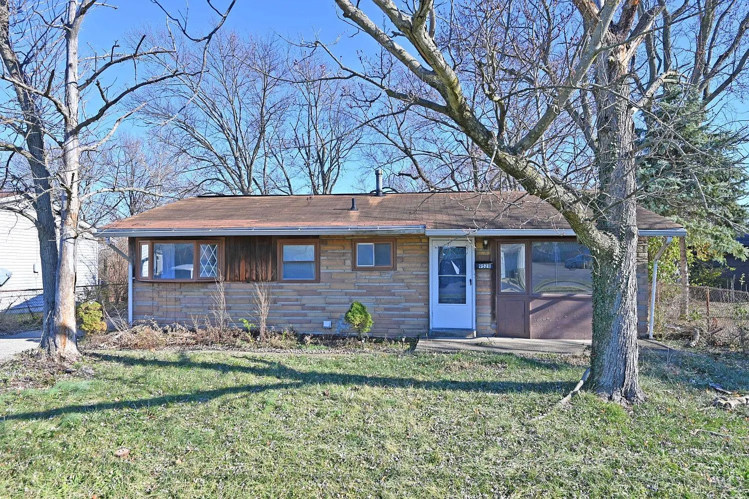 9528 Pippin Rd photo 1