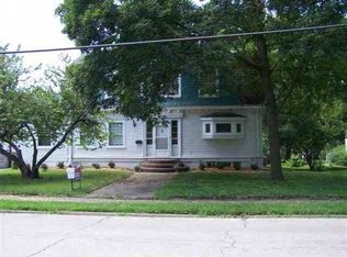 417 S 2nd St, Clinton, MO 64735