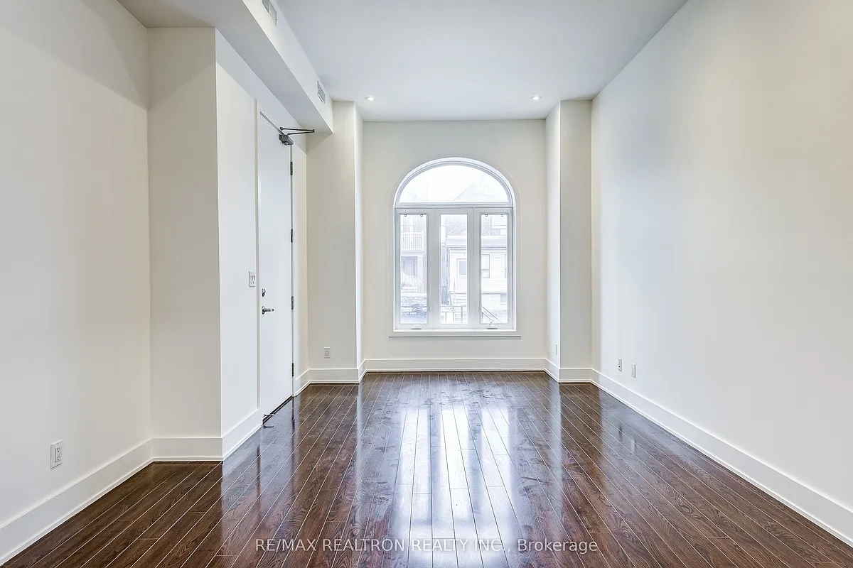 Building Photo - 588 Ossington Ave #MAIN FLR