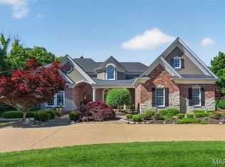 910 Peruque View Dr, Wentzville, MO 63385
