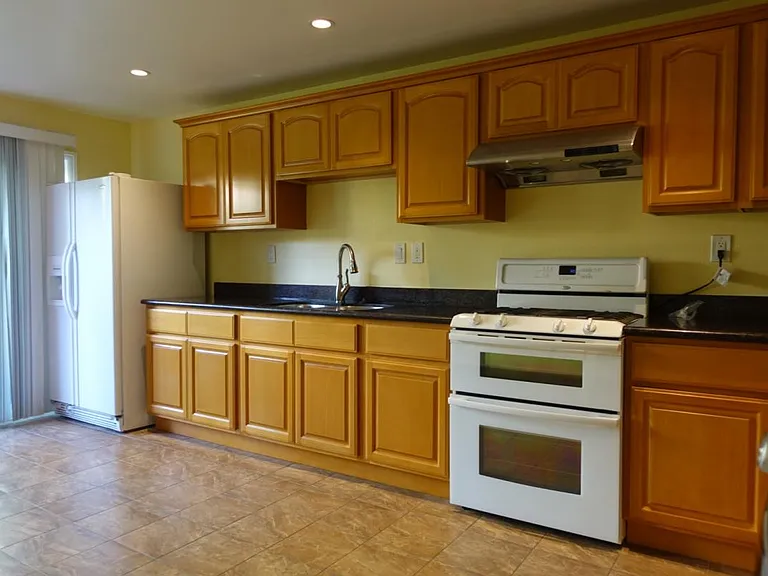 128 Arcadia Dr #INLAW — Photo 2