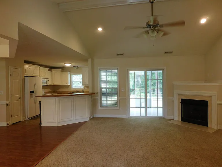 408 Sweet Gum Way — Photo 5