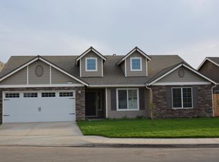 6645 W Oak Ave, Fresno, CA 93722
