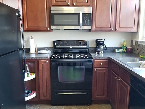 2nd image of 5605 Hartfield Ave
