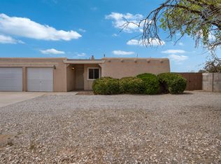 6505 McKinney Dr NE, Albuquerque, NM 87109