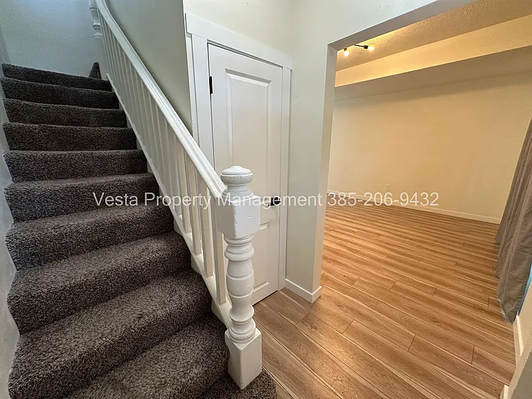 2538 Orchard Ave — Photo 4