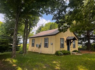 3921 River Rd, Sodus, MI 49126
