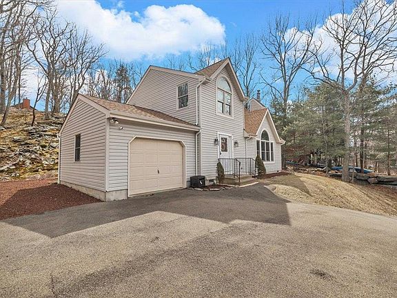 5th image of 1185 Kensington Dr