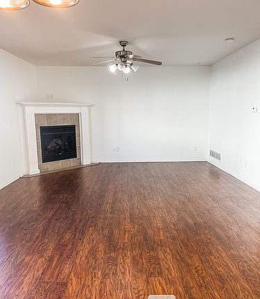 4th image of 3630 McLaughlin Dr #3630