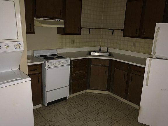 5th image of 1111 Silver Meadows Blvd