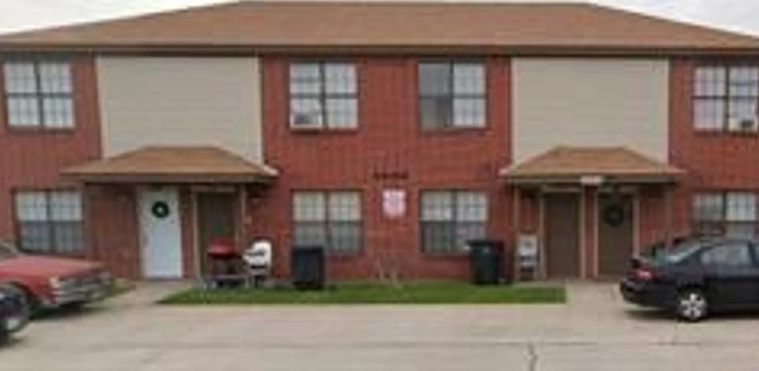 3404 Barcelona Drive — Photo 1