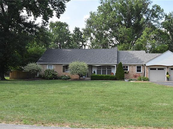 2nd image of 1050 Collingwood Dr