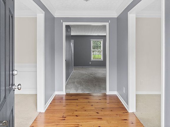 4th image of 115 Maxton Ave