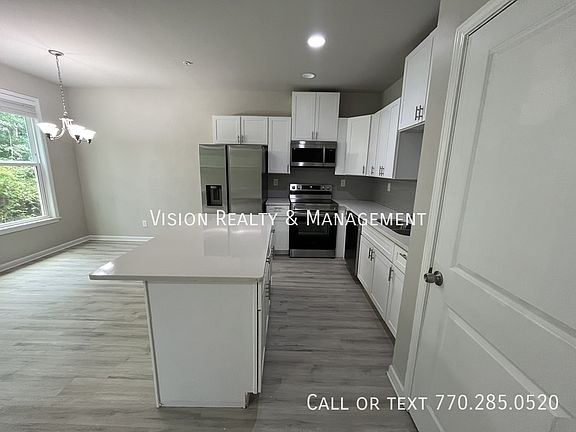 4th image of 8324 Triple Crown Dr