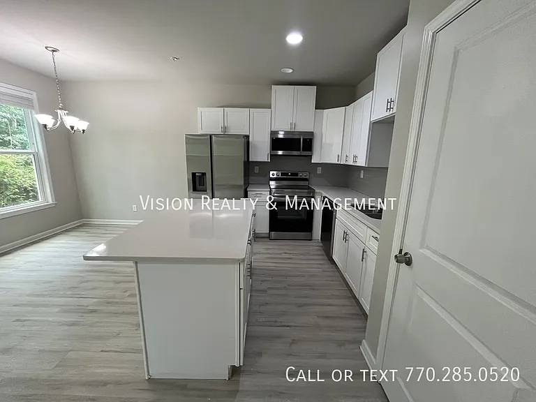 8324 Triple Crown Dr — Photo 4
