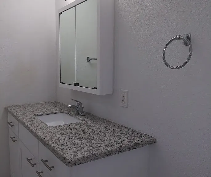 140 Bradshaw Dr #4 — Photo 8