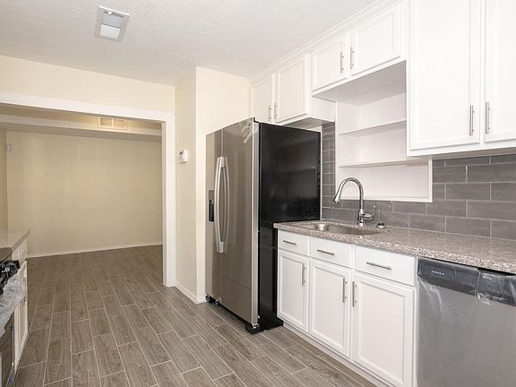 3rd image of 8405 Mount Latona Dr