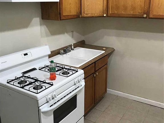 3rd image of 6508 Julian Ave
