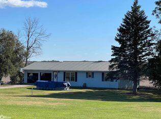 1976 310th Ave, Chelsea, IA 52215