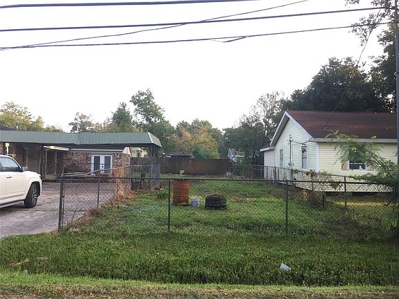 3rd image of 14637 Waxahachie St