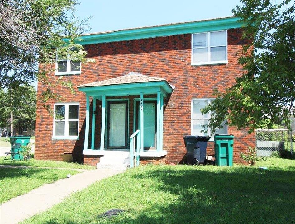1st image of 2716 N Lyon Dr