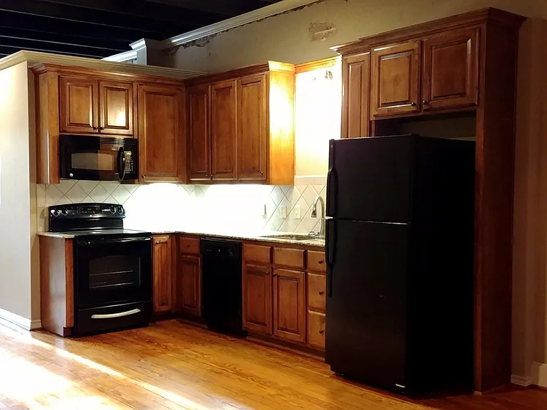 208 N Bryan Ave #26 — Photo 6