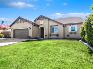 1113 N Linda Vista Ct, Visalia, CA 93291