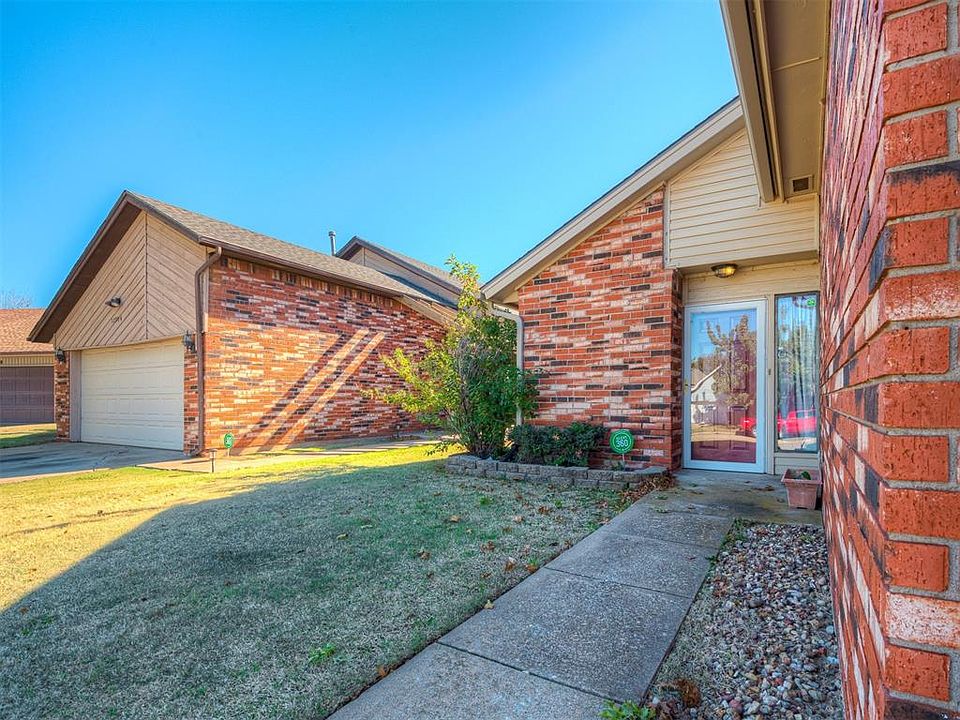 1st image of 12900 Kim Ct