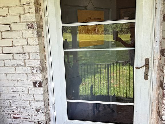 3rd image of 3978 Bartley Rd