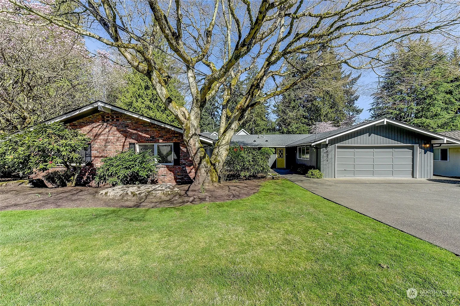 8454 SE 63rd Street photo 1