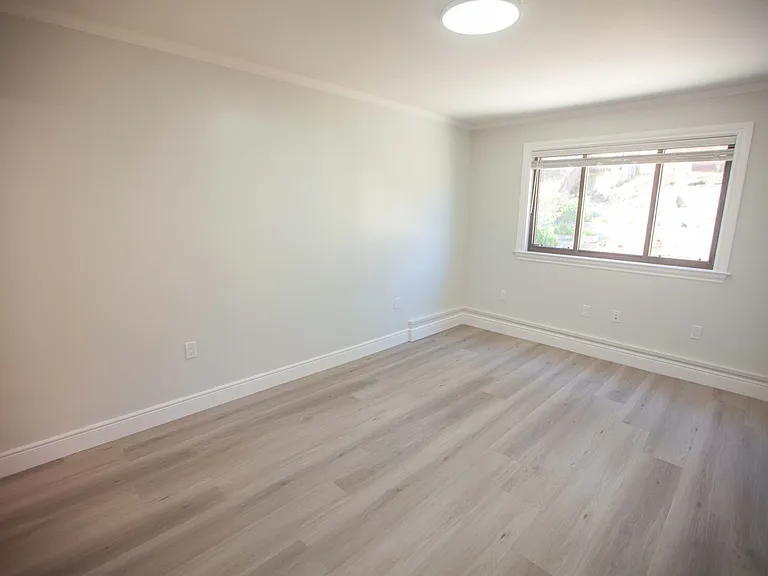 52 Camelot Ct — Photo 6